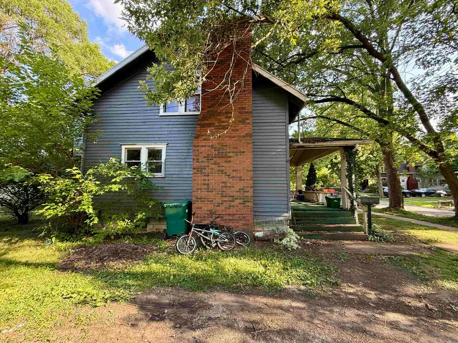 925 S Ball ST, Owosso, MI 48867 - #2