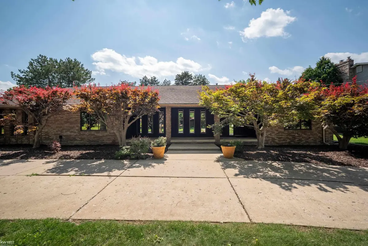 9394 Oakmont Oakmont DR, Grand Blanc, MI 48439 - #1