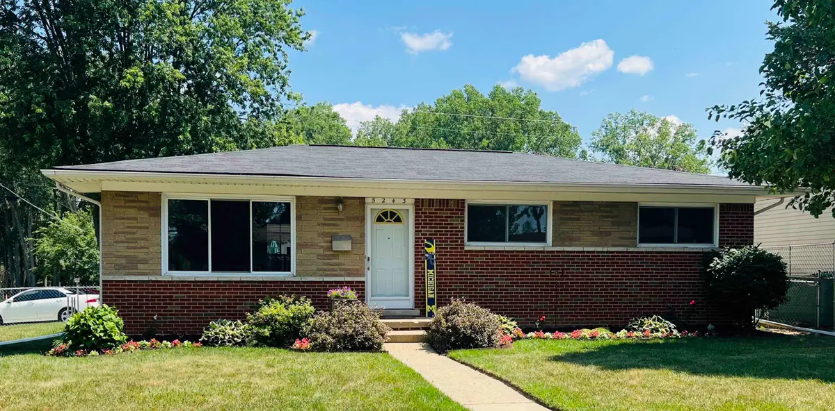 5243 Don Shenk ST, Swartz Creek, MI 48473 - #1