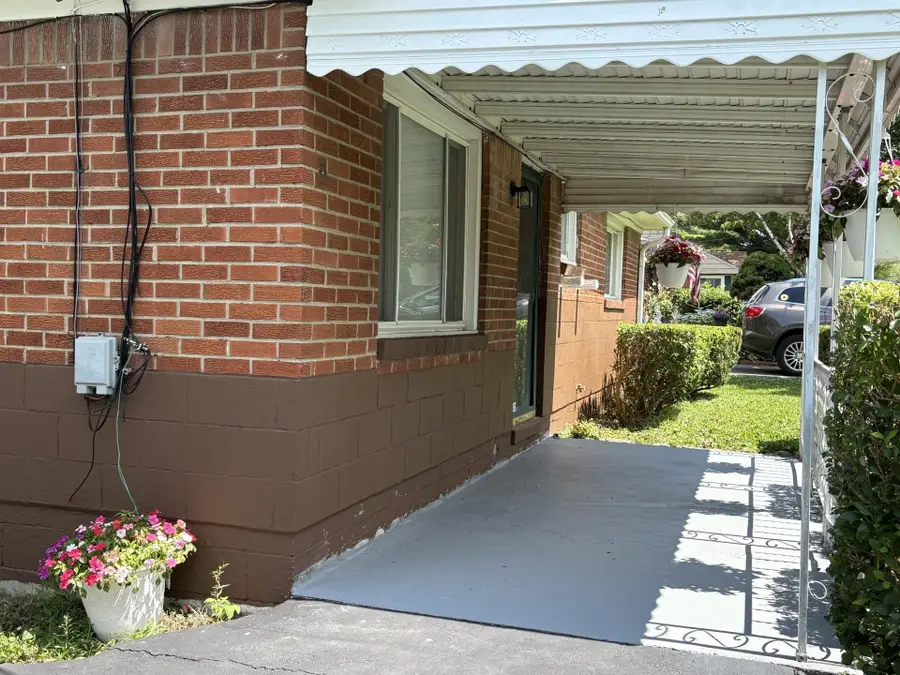 2387 Wildwood Circle DR, Grand Blanc, MI 48439 - #2