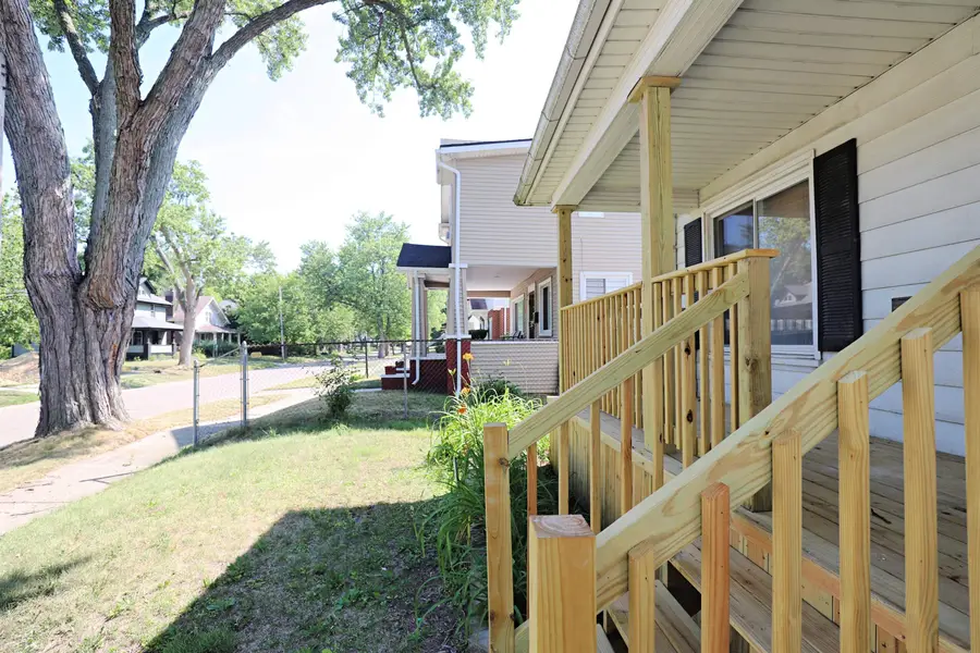 822 E 8th ST, Flint, MI 48503 - #2