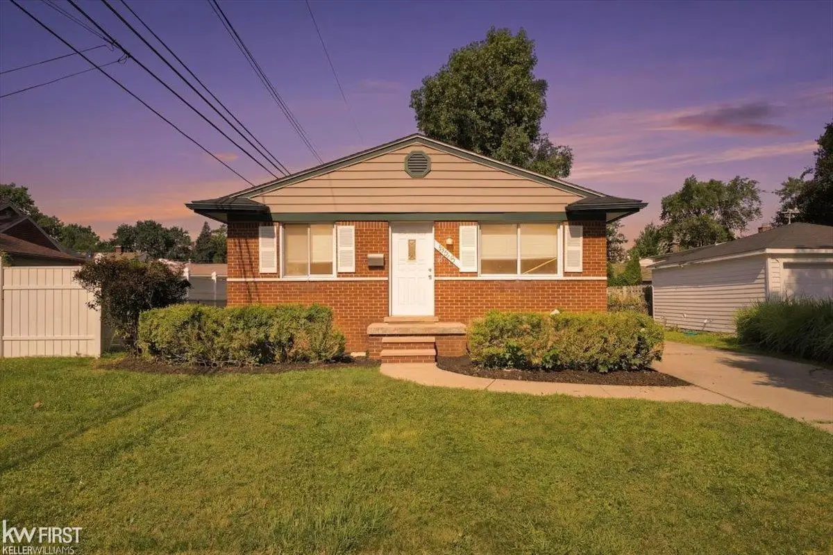 825 Wilson AVE, Clawson, MI 48017 - #1