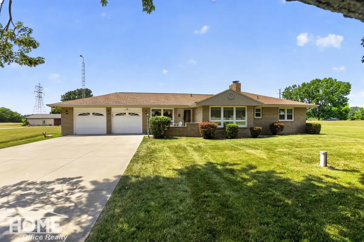 825 N State, Owosso, MI 48867 - #1