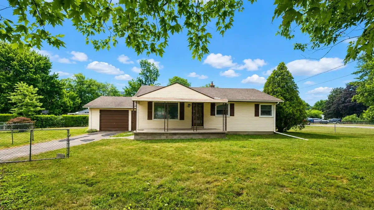 4126 N Belsay RD, Flint, MI 48506 - #1