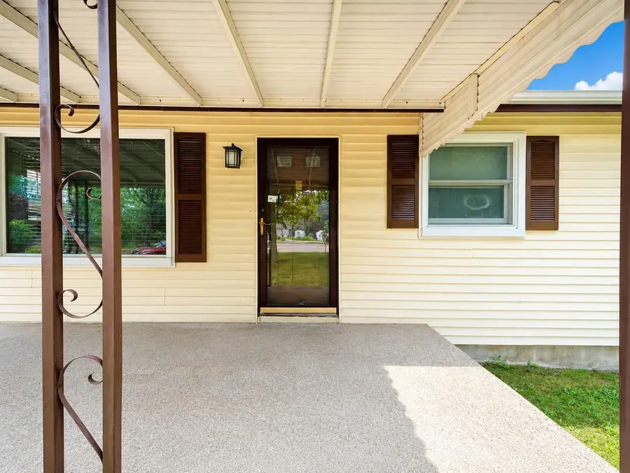 4126 N Belsay RD, Flint, MI 48506 - #3