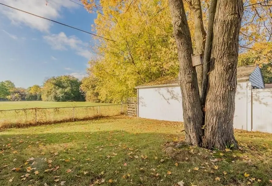 3730 Holly AVE, Flint, MI 48506 - #2