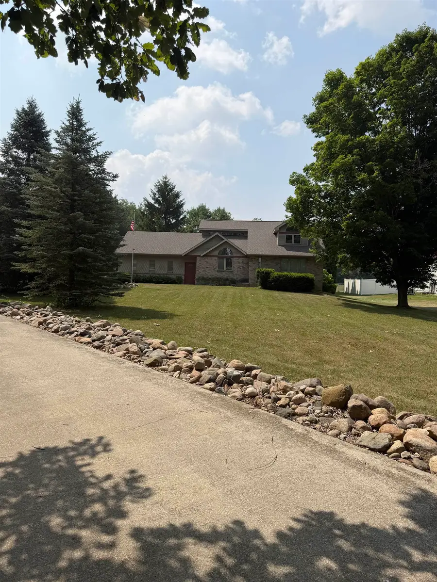 6496 E Carpenter RD, Flint, MI 48506 - #3