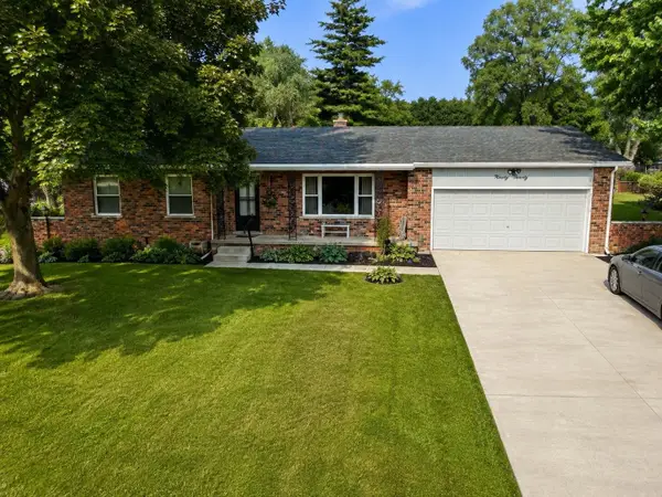9090 Meadowland DR, GrandBlanc, MI 48439