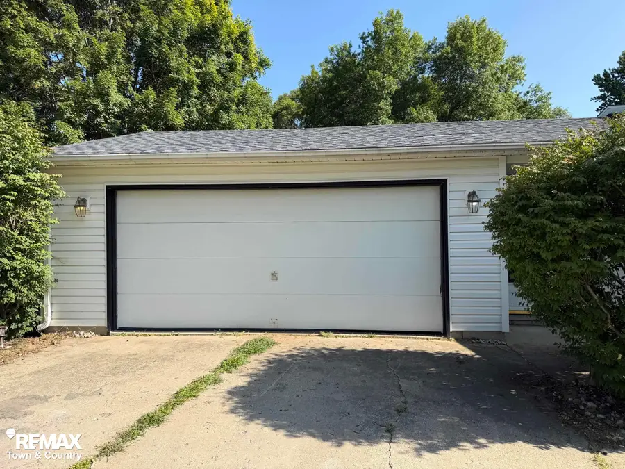 6508 Chicago RD, Flushing, MI 48433 - #2