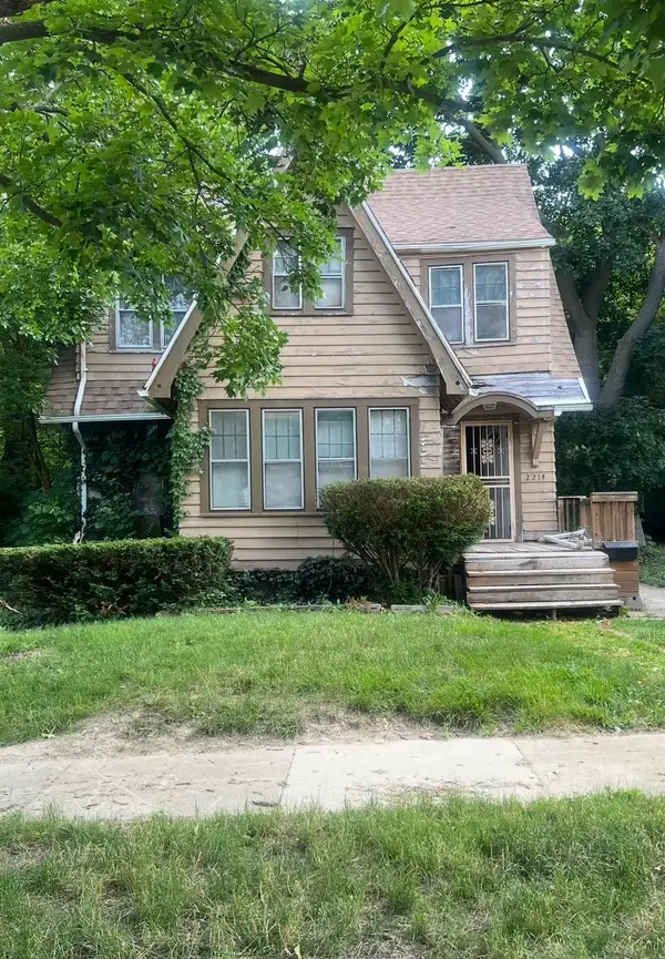 2214 Iroquois AVE, Flint, MI 48503