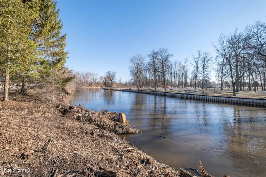 229 N Water ST, Au Gres, MI 48703 - #3