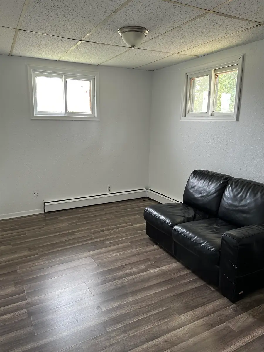 5168 Lennon RD, Flint, MI 48507 - #3