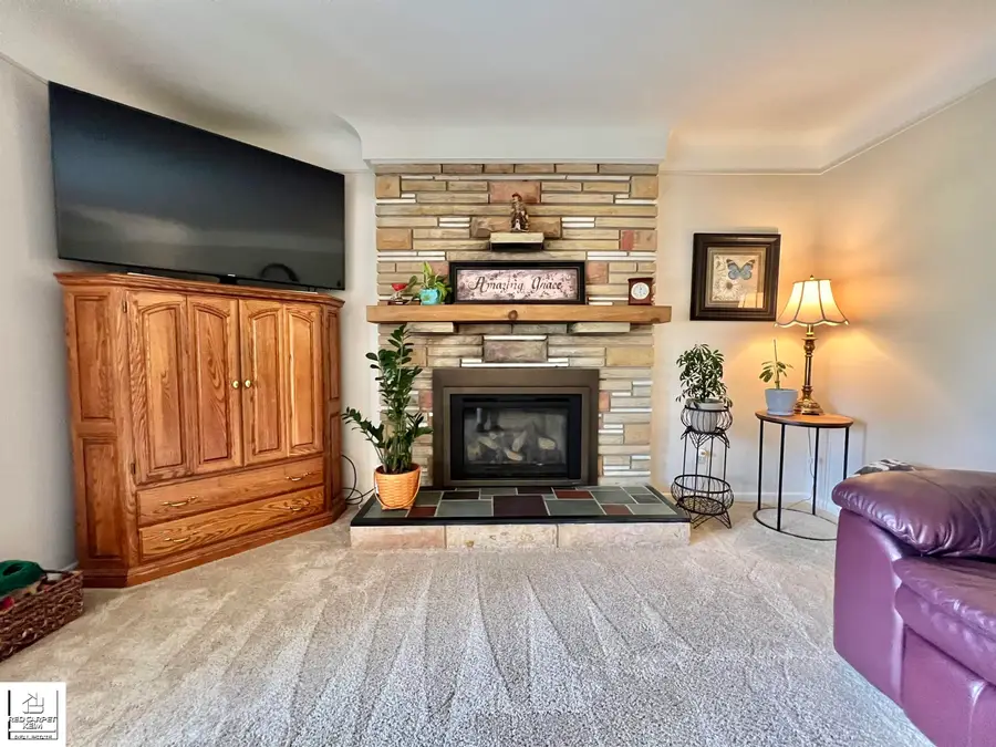 8030 Green Valley DR, Grand Blanc, MI 48439 - #3