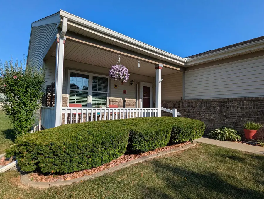 12436 Pagels Dr DR, Grand Blanc, MI 48439 - #2