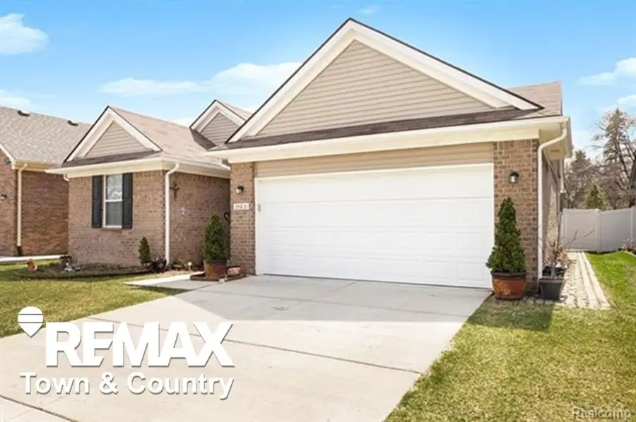 35831 Rouge Bluff TRL, Livonia, MI 48150 - #2
