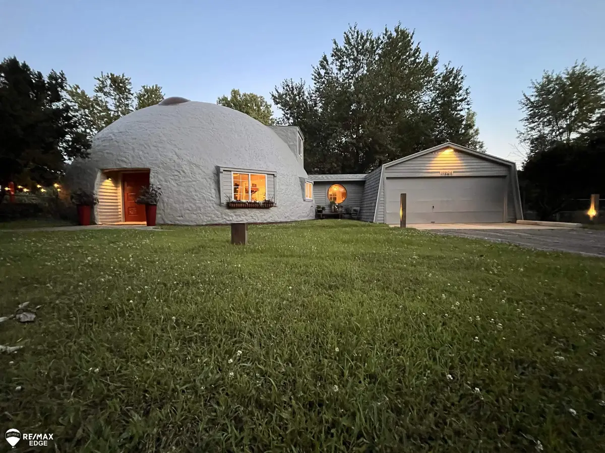 11904 Newman RD, Brighton, MI 48114 - #1