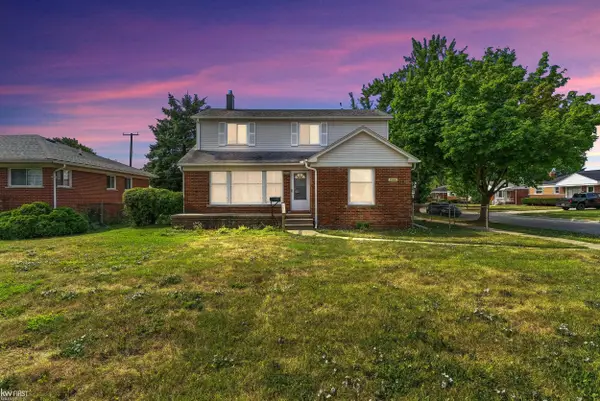 20400 E 12 Mile RD, StClairShores, MI 48081