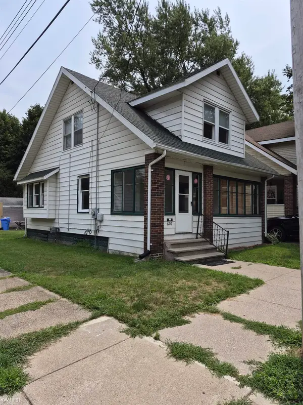 601 Lathrop ST, Lansing, MI 48912