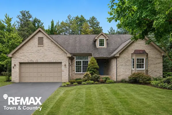 4127 Split Rail LN, Fenton, MI 48430