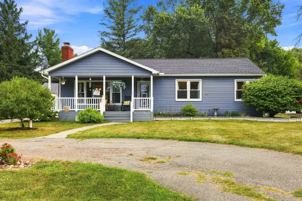 6136 Hugh ST, Burton, MI 48509