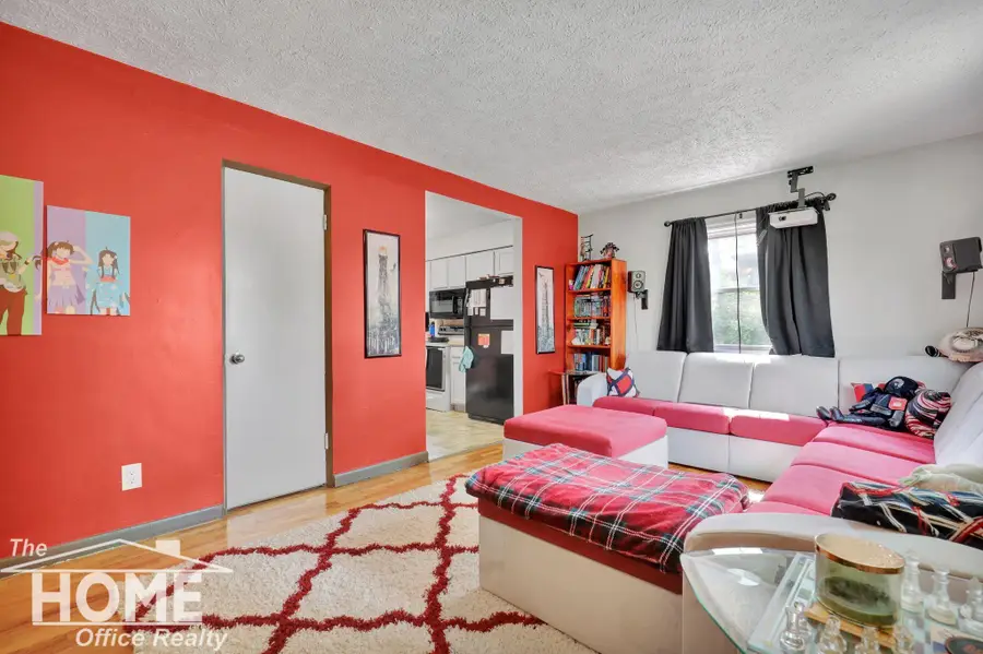 825 W Lake Lansing RD, East Lansing, MI 48823 - #3