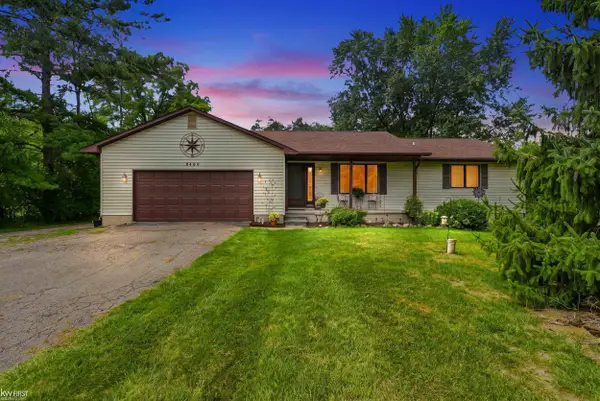 8489 N State RD, Otisville, MI 48463