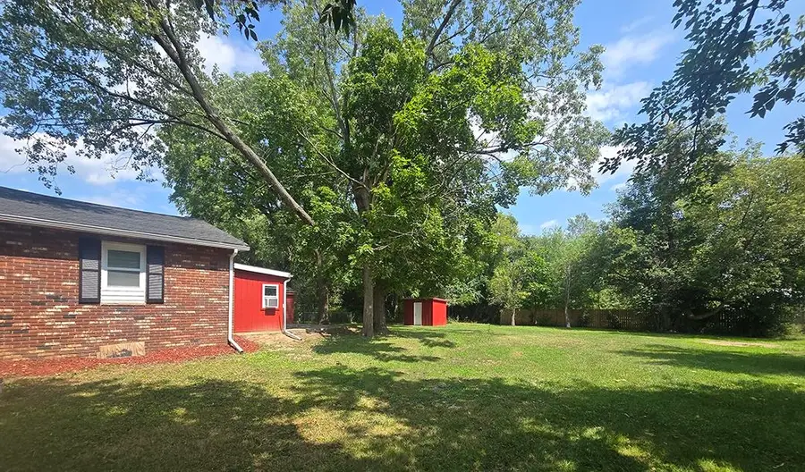2125 Christner ST, Burton, MI 48519 - #3