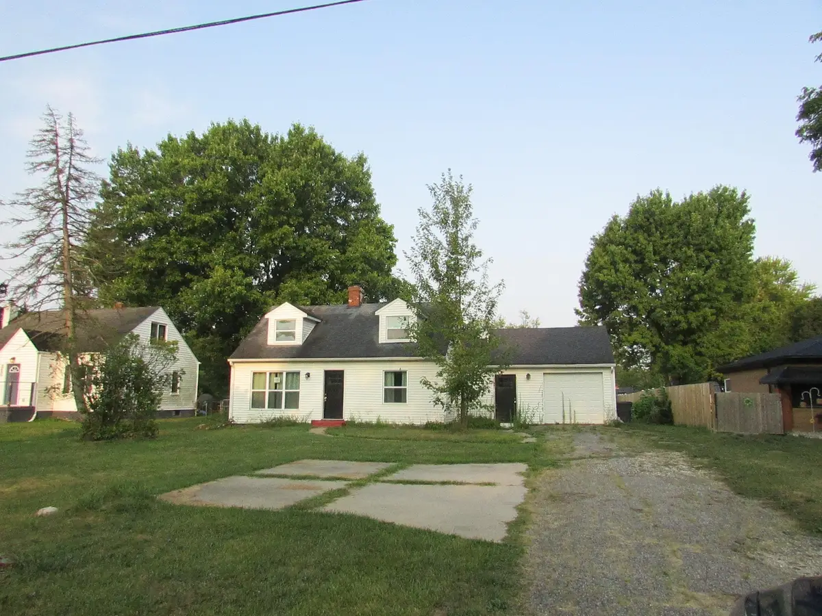2467 Covert RD, Burton, MI 48509 - #1