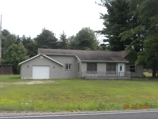 8015 Vassar RD, Millington, MI 48746
