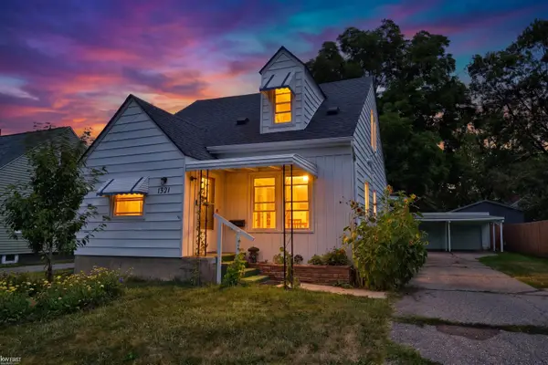 1321 Audrey ST, Burton, MI 48509