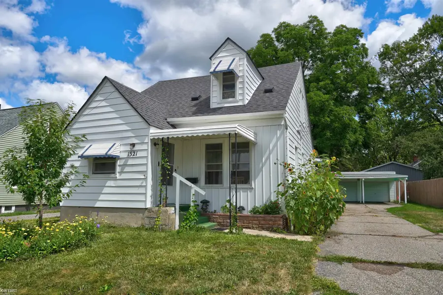 1321 Audrey ST, Burton, MI 48509 - #2