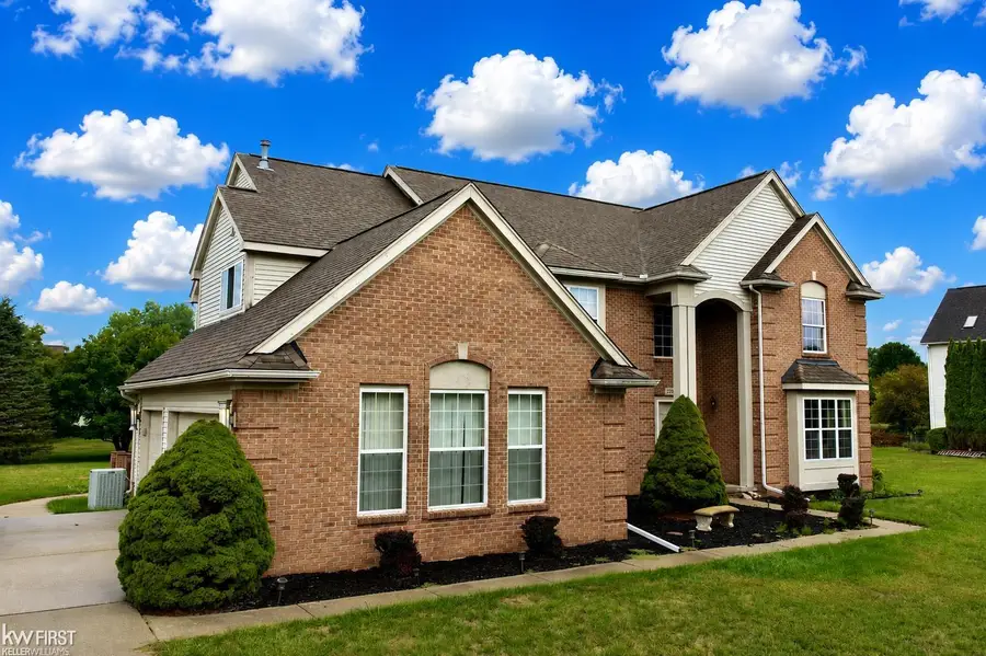2295 Hidden Forest DR, Grand Blanc, MI 48439 - #3