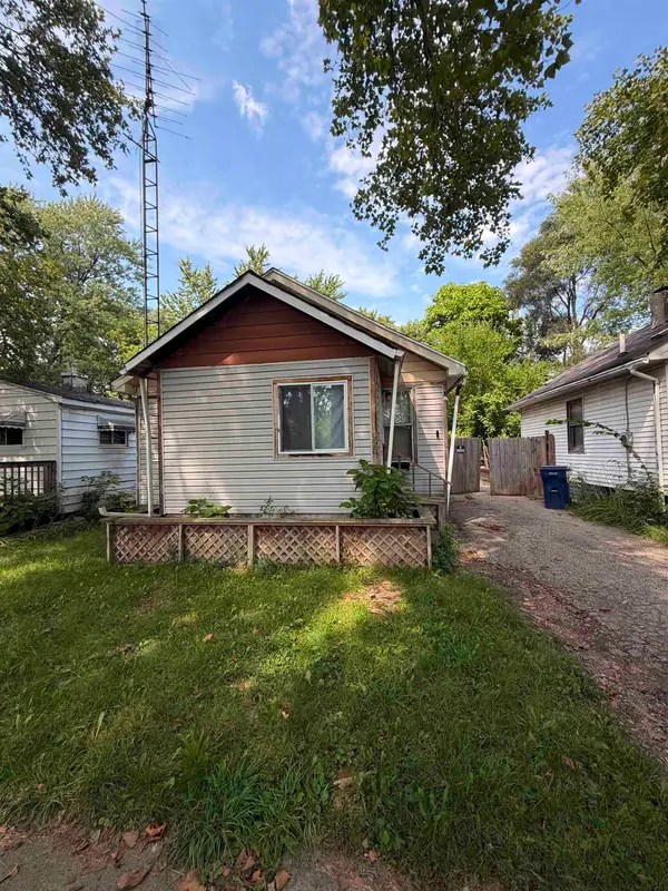 928 Huron ST, Flint, MI 48507