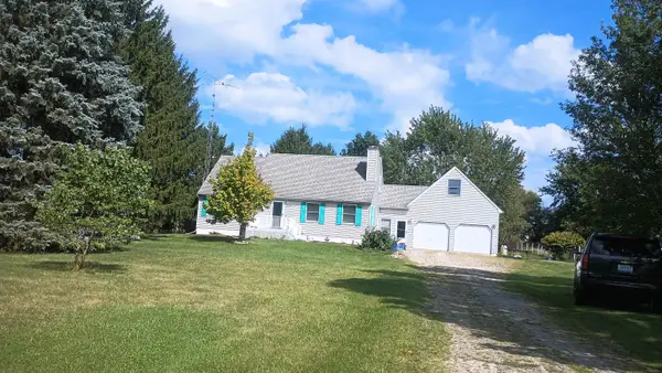 16465 Jennings RD, Fenton, MI 48430