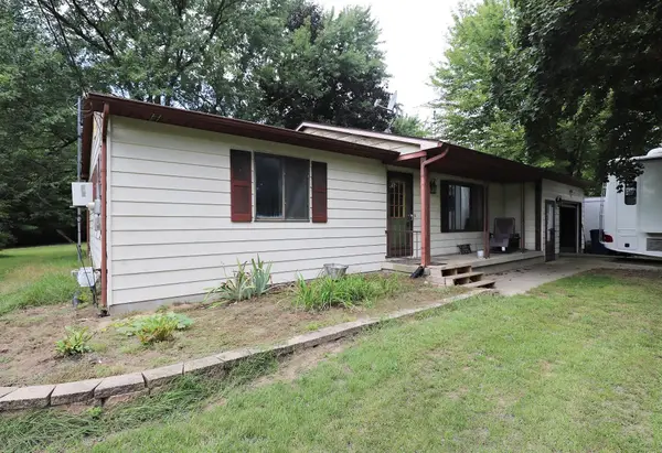 12083 N Seymour RD, Montrose, MI 48457