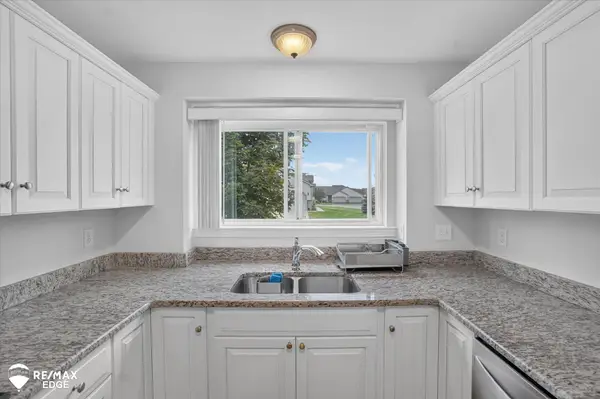 33009 Mitchell ST, GrandBlanc, MI 48439