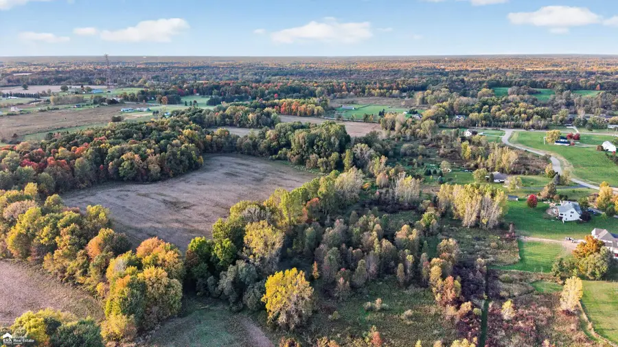 11090 E Hill RD, Grand Blanc, MI 48439 - #2
