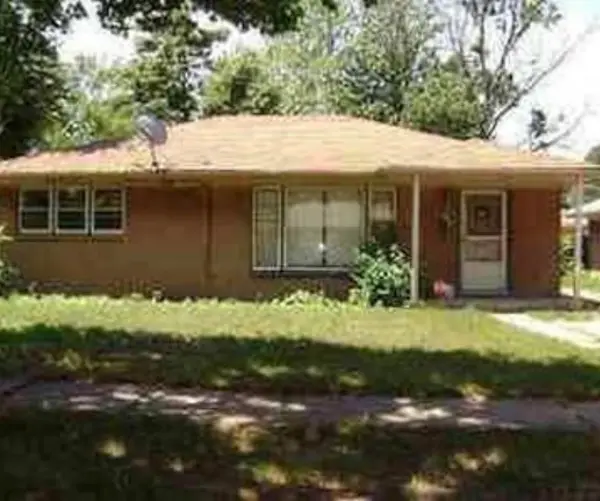 3206 Cheyenne RD, Flint, MI 48507