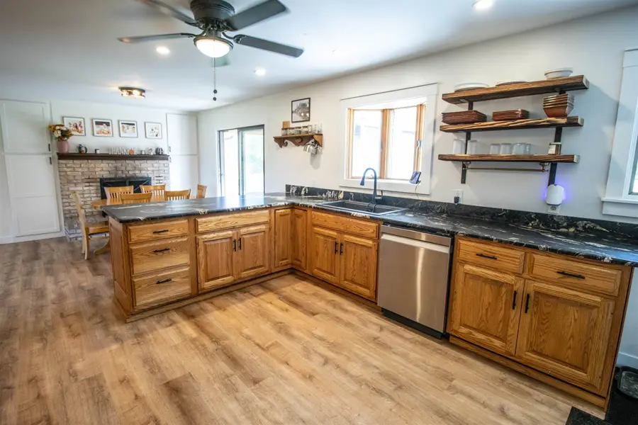 8945 Belsay RD, Millington, MI 48746 - #3