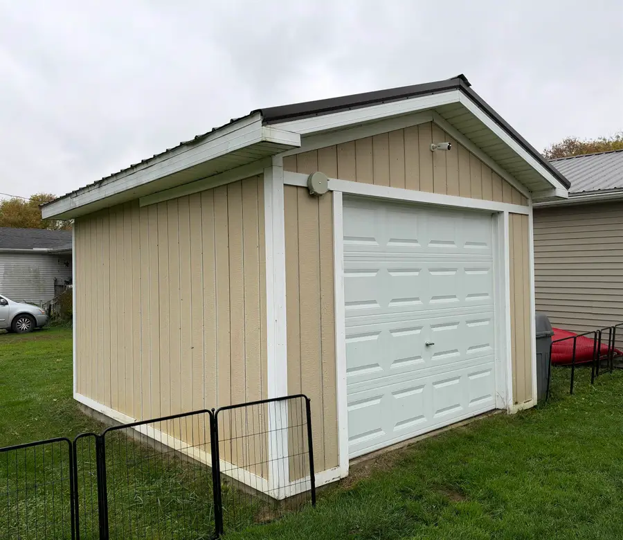 436 E Water ST, Vernon, MI 48476 - #3