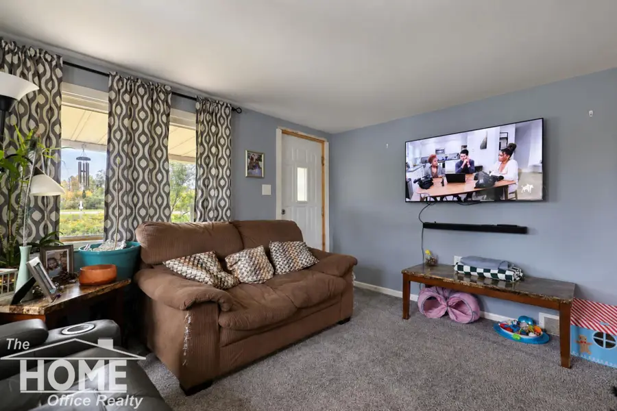 9470 Corunna RD, Clayton, MI 48473 - #3