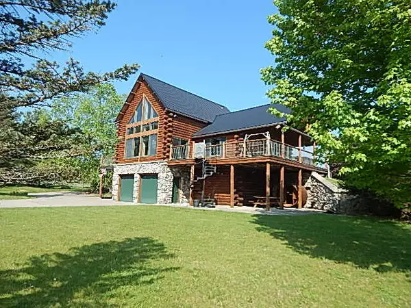 8475 Gurd Road, Dowling, MI 49050