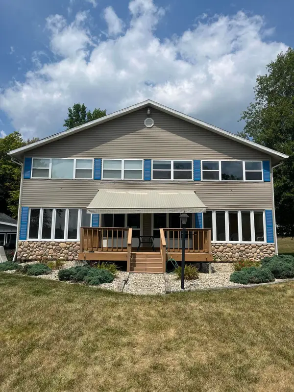 9677 W Camden Road, Montgomery, MI 49255