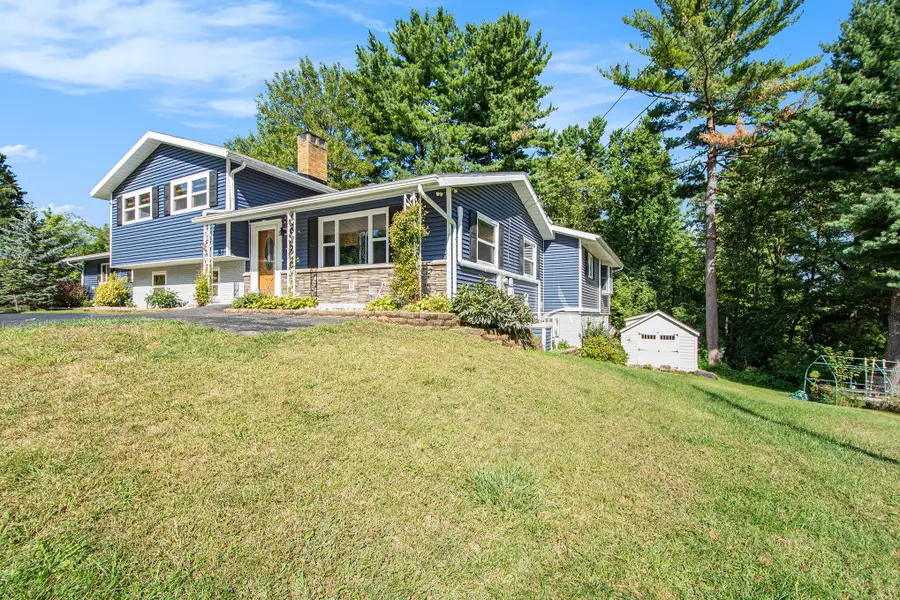 1520 Lamphere Street, Hillsdale, MI 49242 - #3