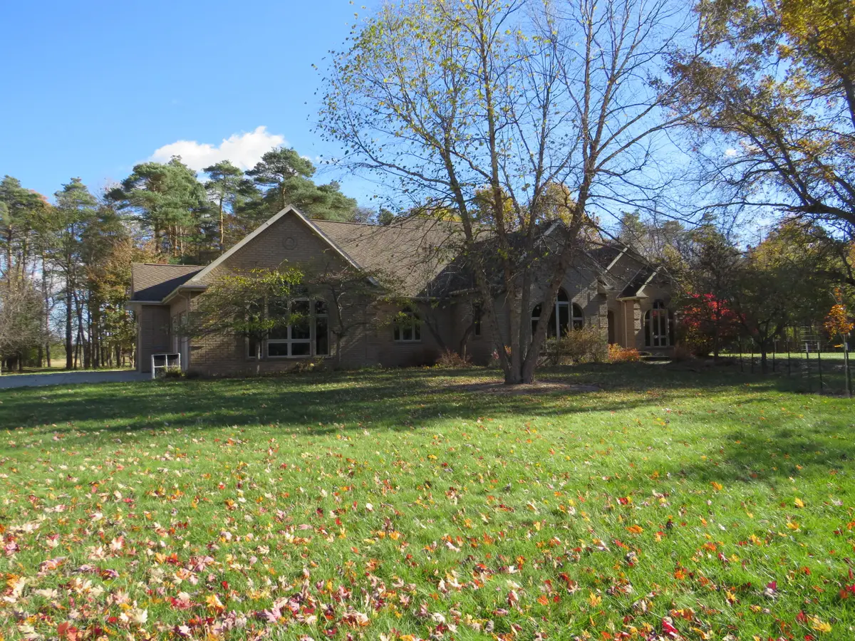 2315 Weigl Road, Saginaw, MI 48609 - #1