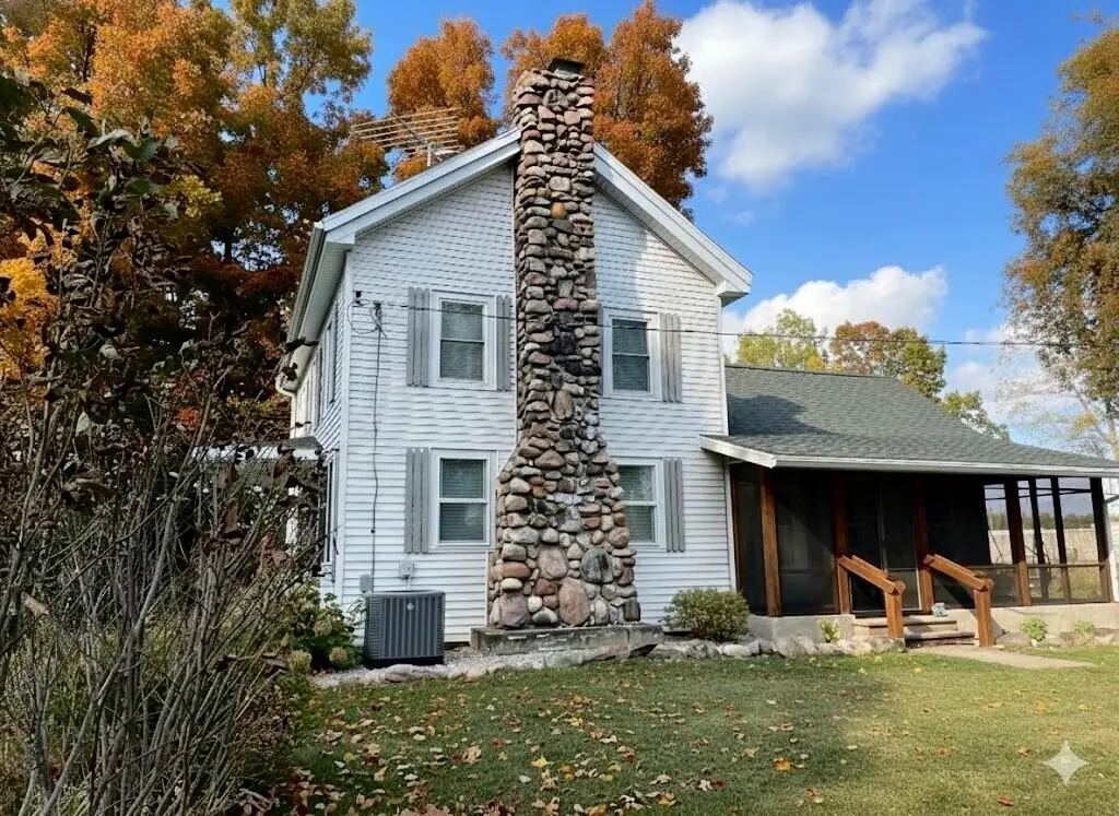 4251 Squires Road, Quincy, MI 49082 - Image #1