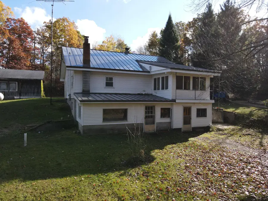 401a S Bass Lake Avenue, Harrison, MI 48625 - Image #3