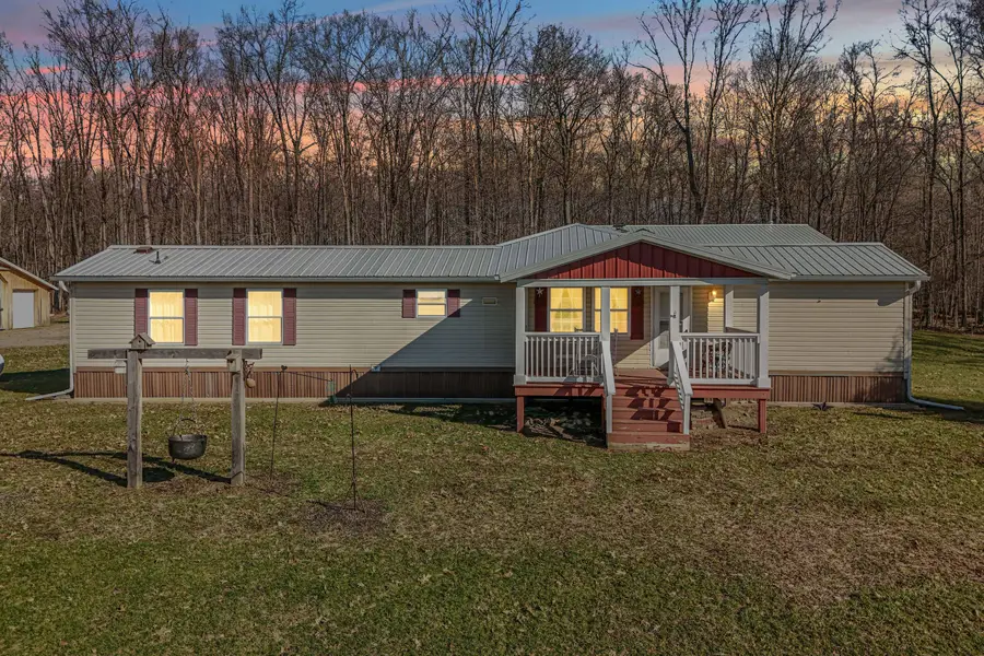 2722 Woods view Drive, Hillsdale, MI 49242 - #3