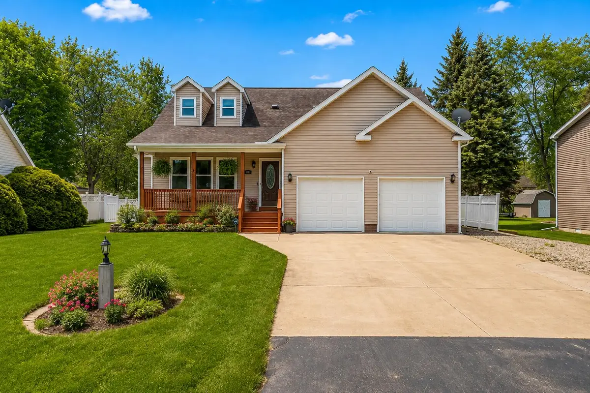 301 Case Street, Jonesville, MI 49250 - #1