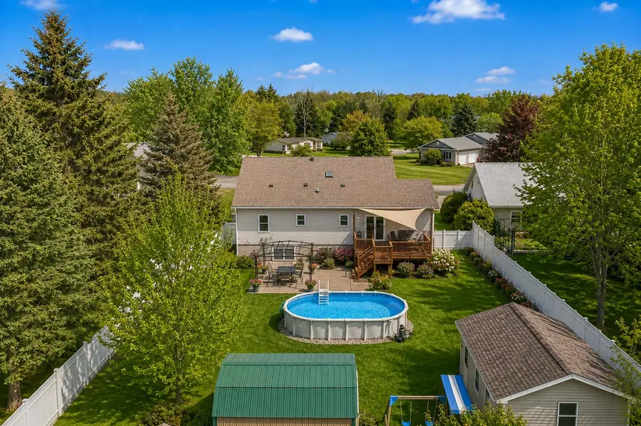 301 Case Street, Jonesville, MI 49250 - #3